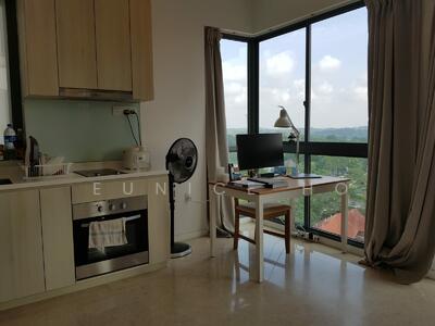 For Rent - Thomson Three