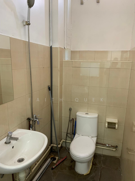 Pioneer Point, 5 Soon Lee Street, 1,755 sqft, Factory / Workshop (B2) For Sale, by Faith Quek, 21765664 - CommercialGuru.com.sg