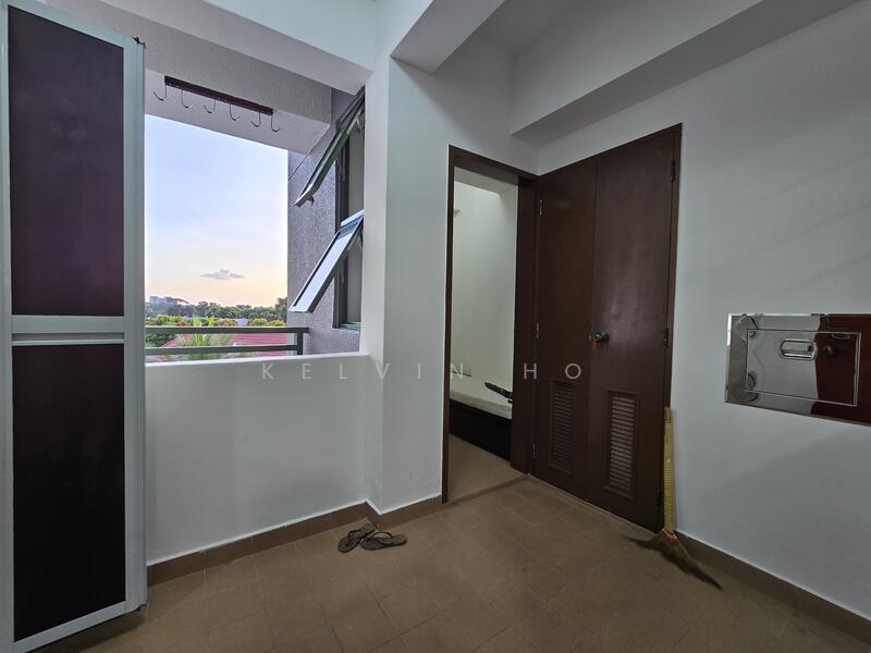 For Rent - Signature Park