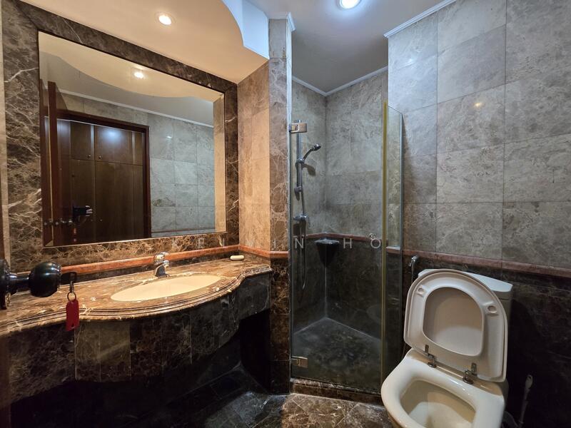 For Rent - Signature Park