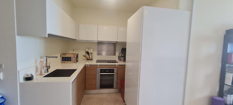 Kitchen is at a corner