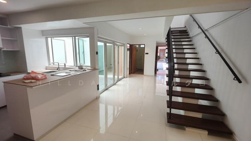Marigold Mews, Marigold Mews, Ang Mo Kio / Bishan / Thomson, 4 Bedrooms, 2,960 sqft, Cluster House For Rent, by Hillda Yap ヒルダー, 21768446 - PropertyGuru.com.sg