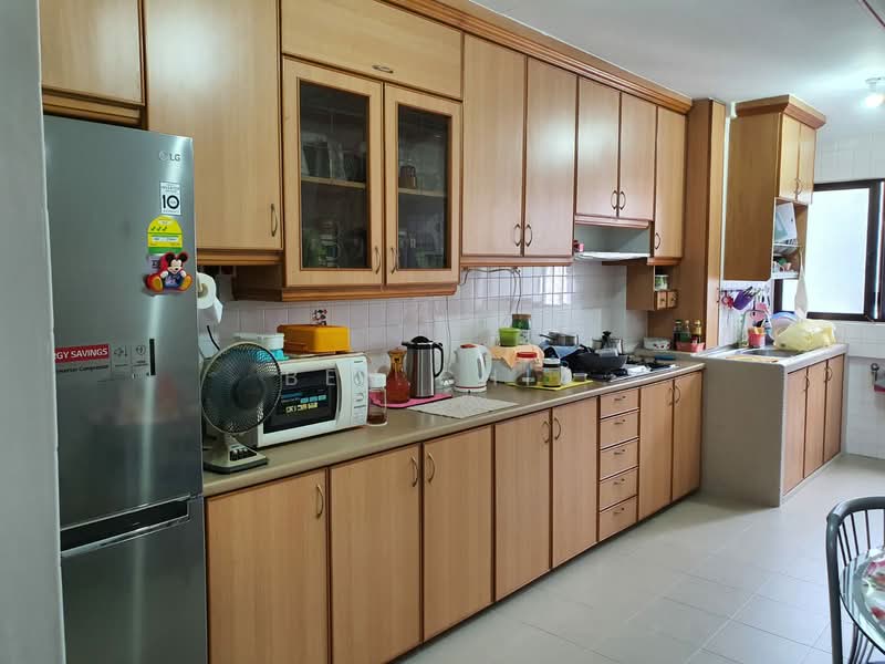 434 Tampines Street 43, 434 Tampines Street 43, Room Rental, 150 sqft, HDB Flat For Rent, by Ben Chia, 21773223 - PropertyGuru.com.sg