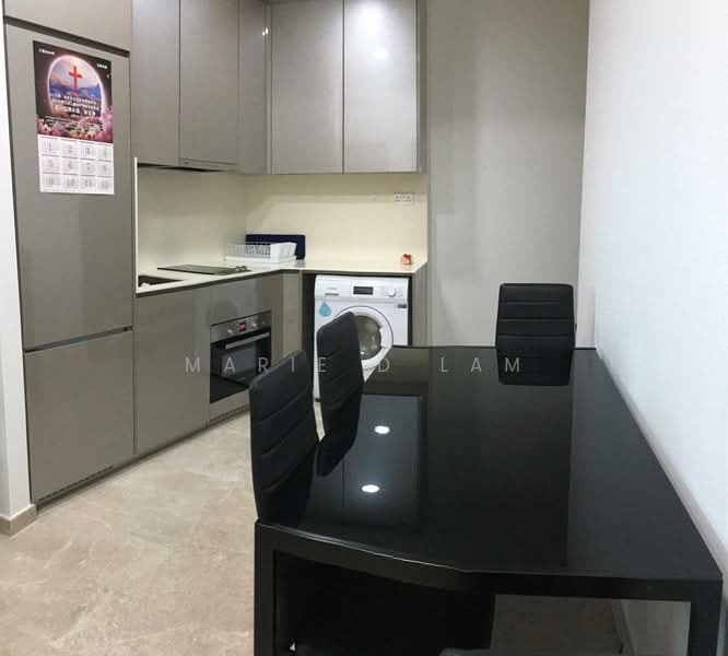City Gate, 371 Beach Road, 2 Bedrooms, 775 sqft, Apartment For Rent, by Marie D Lam, 21774062 - Dining table + 4 chairs  - PropertyGuru.com.sg
