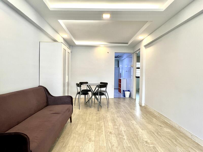 Spacious living room