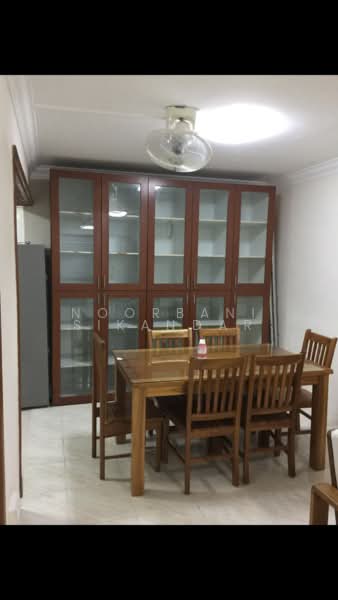 460 Tampines Street 42, 460 Tampines Street 42, Room Rental, 200 sqft, HDB Flat For Rent, by Noorbani Sikandar, 21775513 - PropertyGuru.com.sg