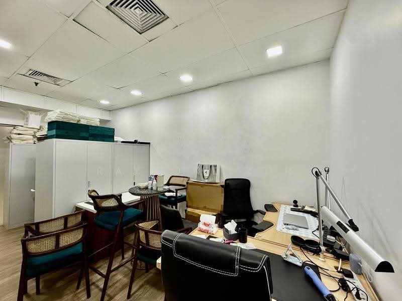Far East Plaza, 14 Scotts Road, Orchard / River Valley, 323 sqft, Mall Shop For Sale, by Raymond Koh, 21779169 - Interior - CommercialGuru.com.sg