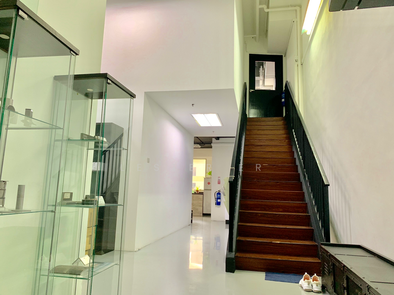 Unity Centre, 51 Bukit Batok Crescent, 3,702 sqft, Light Industrial (B1) For Sale, by Lester Er, 21779908 - CommercialGuru.com.sg
