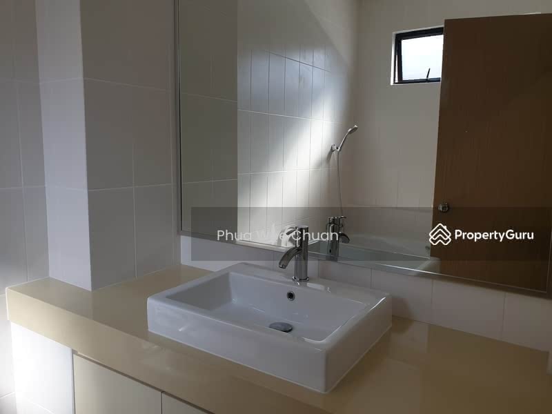 For Rent - Terrace House at King's Road