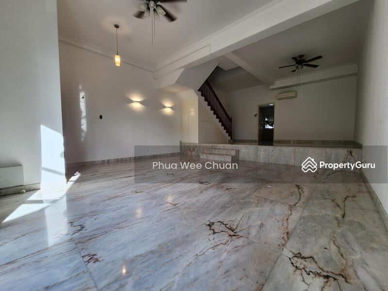 For Rent - Terrace House at King's Road