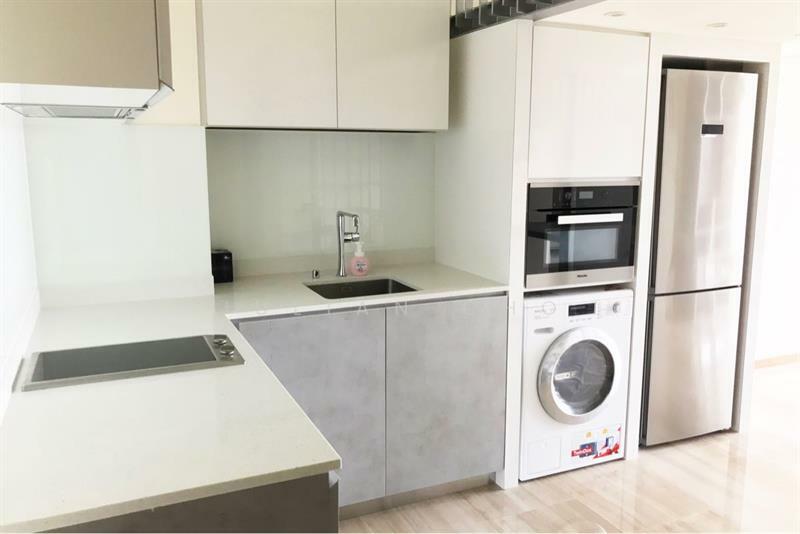 Julian Cho | 97714869