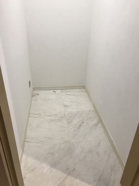 Orange Grove Residences Condominium For Sale at S$ 5,750,000 | PropertyGuru Singapore - Storage Room