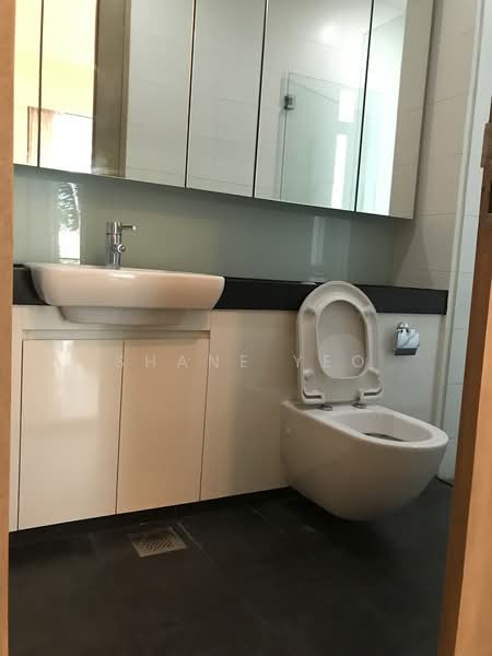Orange Grove Residences Condominium For Sale at S$ 5,750,000 | PropertyGuru Singapore - Junior Master Attached Bathroom