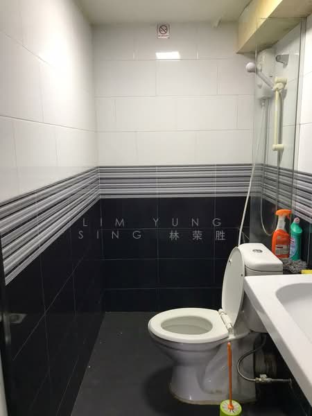 People's Park Complex, 1 Park Road, Room Rental, 200 sqft, Apartment For Rent, by Robert Lim Yung Sing 林榮燊, 21787166 - PropertyGuru.com.sg