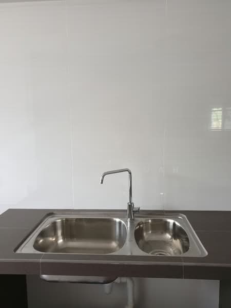 115 Bukit Purmei Road, 115 Bukit Purmei Road, 3 Bedrooms, 1,100 sqft, HDB Flat For Rent, by Helen Quah, 21787533 - Brand New Kitchen Sink - PropertyGuru.com.sg