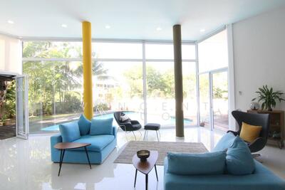 For Sale - Perfect Squarish Freehold Land For Building Your Dream House!