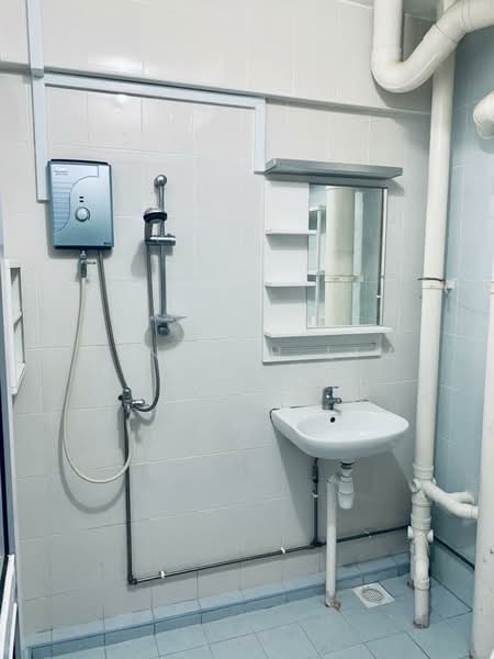 411 Eunos Road 5, 411 Eunos Road 5, 4 Bedrooms, 1,152 sqft, HDB Flat For Rent, by Kenneth Lim CT, 21790396 - PropertyGuru.com.sg