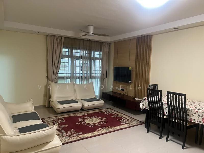 185 Bedok North Road, 185 Bedok North Road, Bedok / Upper East Coast, 3 Bedrooms, 991 sqft, HDB Flat For Rent, by Vanita Dadlani, 21792437 - Living Room - PropertyGuru.com.sg