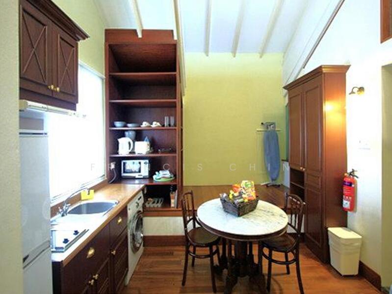 Kitchen and Dinning 1