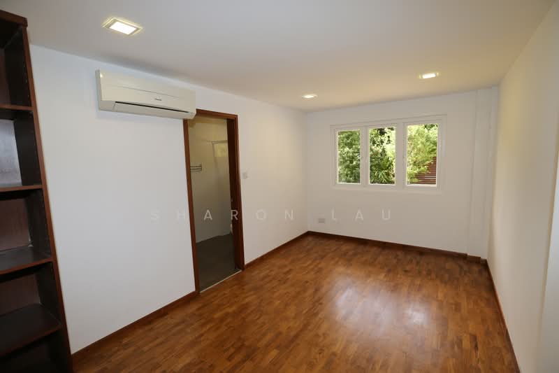 4 Bukit Ayer Molek, 4 Bukit Ayer Molek, Clementi Park / Upper Bukit Timah, 6 Bedrooms, 2,801 sqft, Detached House For Sale, by Sharon Lau, 21797077 - 3rd Bedroom facing the front garden - PropertyGuru.com.sg