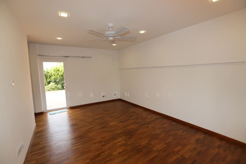 4 Bukit Ayer Molek, 4 Bukit Ayer Molek, Clementi Park / Upper Bukit Timah, 6 Bedrooms, 2,801 sqft, Detached House For Sale, by Sharon Lau, 21797077 - Master Bedroom Upstairs - PropertyGuru.com.sg