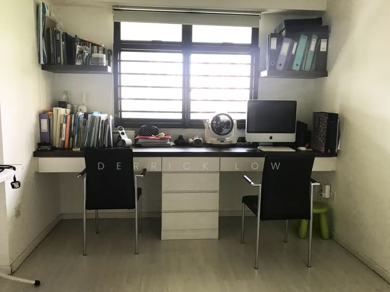 25B Jalan Membina, 25B Jalan Membina, 3 Bedrooms, 1,184 sqft, HDB Flat For Rent, by Derrick Low, 21798277 - Bedroom 3 (Can fit Single Bed) - PropertyGuru.com.sg