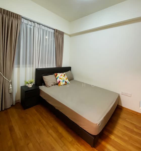 WhiteHaven, 332 Pasir Panjang Road, 4 Bedrooms, 904 sqft, Apartment For Rent, by Lois Ho, 21799265 - Master bedroom - PropertyGuru.com.sg