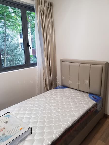 Lakeville, 9 Jurong Lake Link, 3 Bedrooms, 1,119 sqft, Condominium For Rent, by Darren Lim, 21799962 - PropertyGuru.com.sg