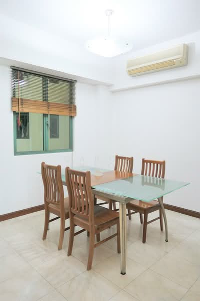 Palm Gardens, 2E Hong San Walk, 3 Bedrooms, 1,205 sqft, Condominium For Rent, by Carol Neo, 21801896 - PropertyGuru.com.sg