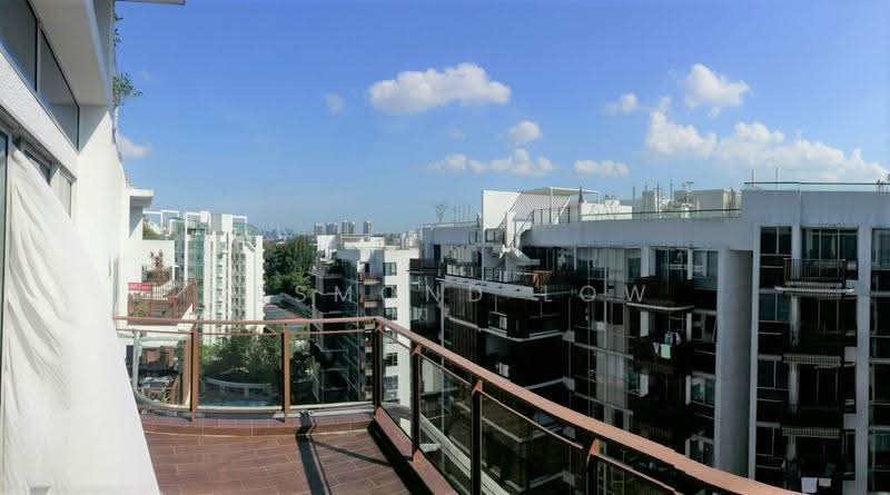 Floridian, 965 Bukit Timah Road, Clementi Park / Upper Bukit Timah, 4 Bedrooms, 1,658 sqft, Condominium For Rent, by Desmond Low, 21802568 - PropertyGuru.com.sg