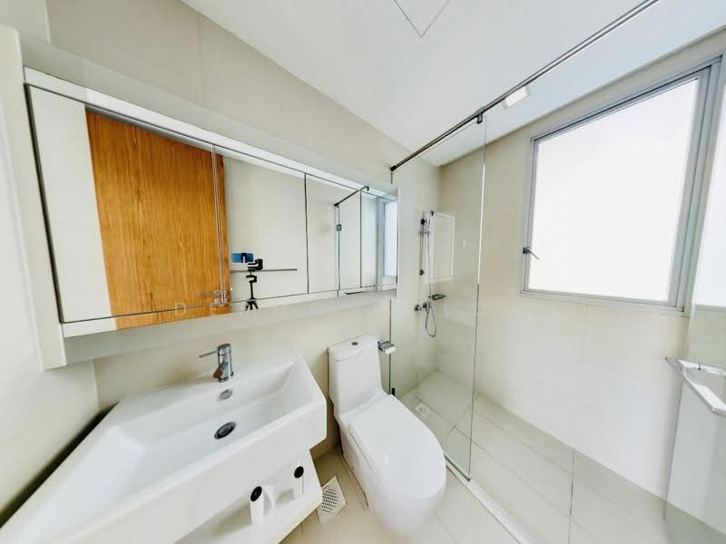 Floridian, 965 Bukit Timah Road, Clementi Park / Upper Bukit Timah, 4 Bedrooms, 1,658 sqft, Condominium For Rent, by Desmond Low, 21802568 - PropertyGuru.com.sg