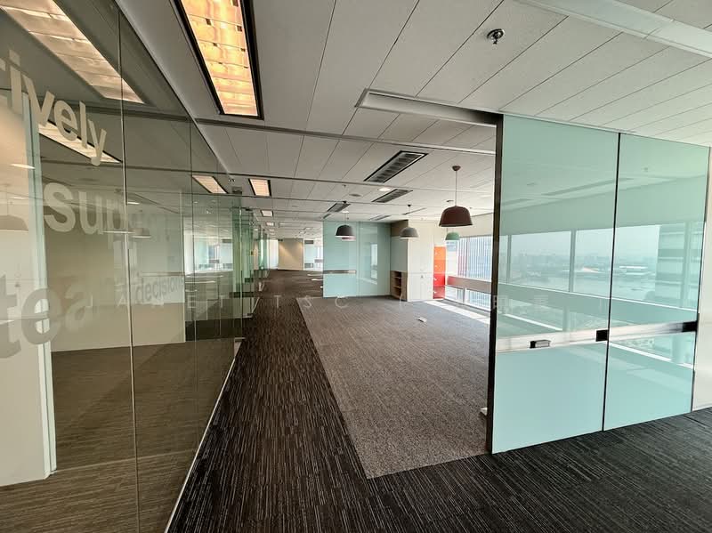 Gateway West, 150 Beach Road, 11,644 sqft, Office For Rent, by Janet Tsc ( 张曉菁 ), 21810184 - CommercialGuru.com.sg
