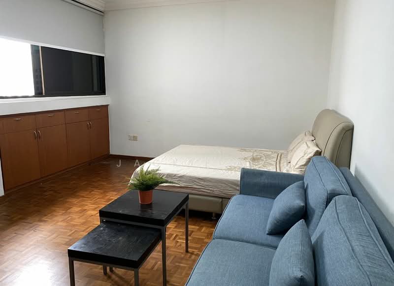 Orchard Towers, 1 Claymore Drive, Room Rental, 200 sqft, Apartment For Rent, by Jackie Aw, 21810576 - PropertyGuru.com.sg