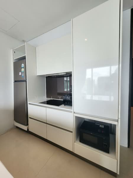 Scotts Square, 6 Scotts Road, 1 Bedroom, 624 sqft, Apartment For Rent, by Evelyn Yew, 21811205 - PropertyGuru.com.sg