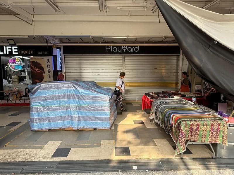 21 Ghim Moh Road, 21 Ghim Moh Road, Tanglin / Holland / Bukit Timah, 700 sqft, Shop / Shophouse For Rent, by Derick Foo, 21812299 - CommercialGuru.com.sg