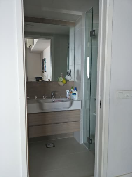 The Lakefront Residences, 42 Lakeside Drive, 3 Bedrooms, 1,300 sqft, Condominium For Rent, by Zhemaine Too, 21813590 - PropertyGuru.com.sg