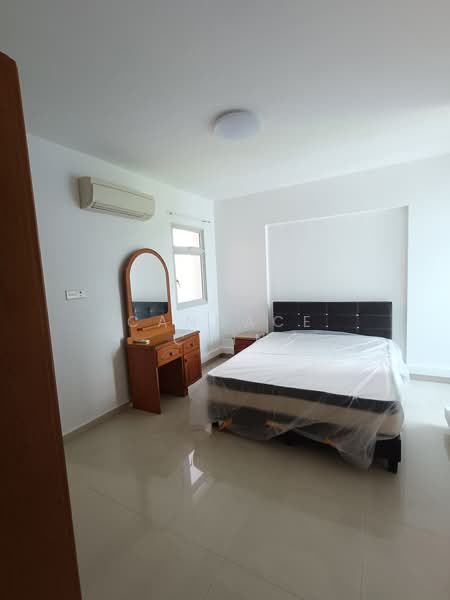 393 Bukit Batok West Avenue 5, 393 Bukit Batok West Avenue 5, 2 Bedrooms, 968 sqft, HDB Flat For Rent, by Candace Chin, 21813632 - PropertyGuru.com.sg