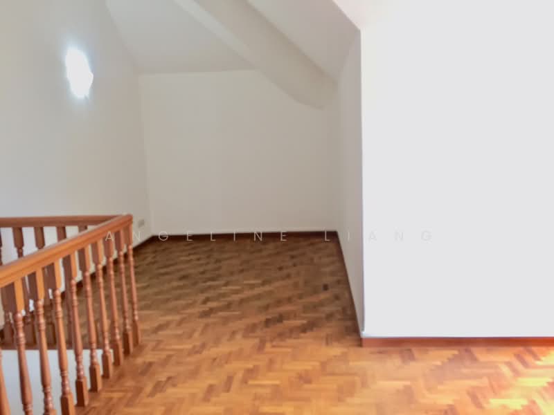 Corner Semi D Balmoral Park, 32C Balmoral Park, 5 Bedrooms, 3,200 sqft, Semi-Detached House For Rent, by Angeline Liang, 21813722 - ATTIC ROOM - PropertyGuru.com.sg