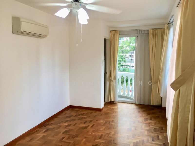 Corner Semi D Balmoral Park, 32C Balmoral Park, 5 Bedrooms, 3,200 sqft, Semi-Detached House For Rent, by Angeline Liang, 21813722 - BEDROOM 1 WITH CEILING FAN - PropertyGuru.com.sg