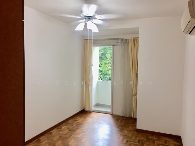 Corner Semi D Balmoral Park, 32C Balmoral Park, 5 Bedrooms, 3,200 sqft, Semi-Detached House For Rent, by Angeline Liang, 21813722 - BEDROOM 2 WITH CEILING FAN - PropertyGuru.com.sg