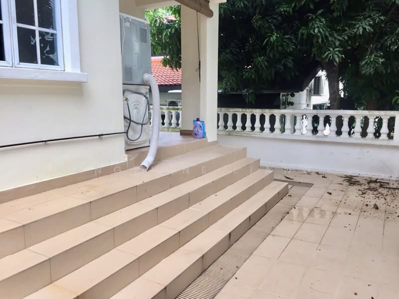 Corner Semi D Balmoral Park, 32C Balmoral Park, 5 Bedrooms, 3,200 sqft, Semi-Detached House For Rent, by Angeline Liang, 21813722 - BACK YARD - PropertyGuru.com.sg