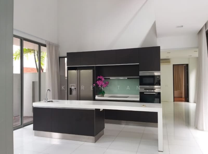 5 Brm with Lap Pool and Lift, Tan Kim Cheng Road, 5 Bedrooms, 7,400 sqft, Bungalow House For Rent, by Karen Tan, 21814104 - PropertyGuru.com.sg