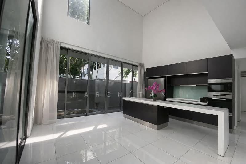 5 Brm with Lap Pool and Lift, Tan Kim Cheng Road, 5 Bedrooms, 7,400 sqft, Bungalow House For Rent, by Karen Tan, 21814104 - PropertyGuru.com.sg