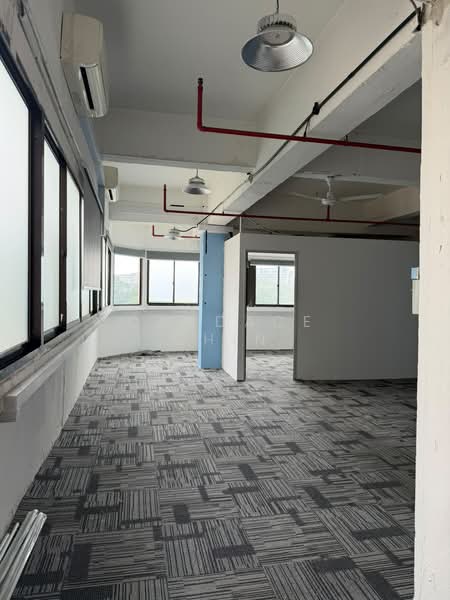 Tong Lee Building, 35 Kallang Pudding Road, 1,200 sqft, Light Industrial (B1) For Rent, by Candace Chin, 21814227 - CommercialGuru.com.sg