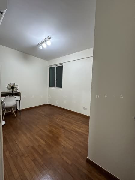 The Esparis, 7 Pasir Ris Drive 4, 3 Bedrooms, 1,259 sqft, Condominium For Rent, by Ligaya Gay Dela Cerna, 21823637 - PropertyGuru.com.sg