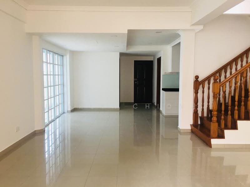 Jalan Riang, Jalan Riang, Macpherson / Potong Pasir, 4 Bedrooms, 2,000 sqft, Semi-Detached House For Rent, by Pearlyn Chionh, 21826554 - PropertyGuru.com.sg