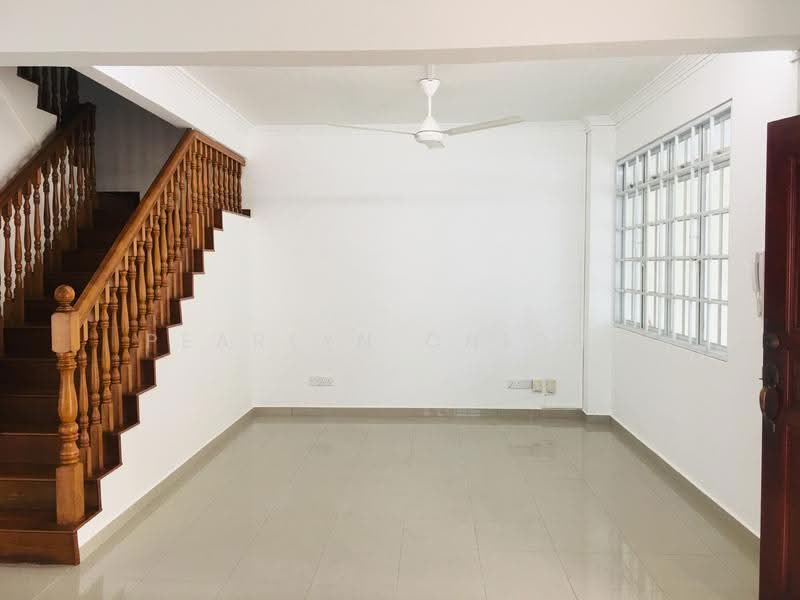 Jalan Riang, Jalan Riang, Macpherson / Potong Pasir, 4 Bedrooms, 2,000 sqft, Semi-Detached House For Rent, by Pearlyn Chionh, 21826554 - PropertyGuru.com.sg