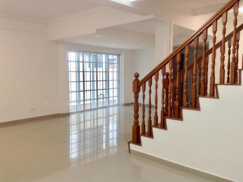 Jalan Riang, Jalan Riang, Macpherson / Potong Pasir, 4 Bedrooms, 2,000 sqft, Semi-Detached House For Rent, by Pearlyn Chionh, 21826554 - PropertyGuru.com.sg