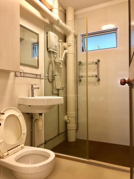 5 Holland Close, 5 Holland Close, 3 Bedrooms, 1,120 sqft, HDB Flat For Rent, by Carel Tham, 21828472 - PropertyGuru.com.sg