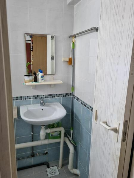 429 Clementi Avenue 3, 429 Clementi Avenue 3, Room Rental, 200 sqft, HDB Flat For Rent, by Lynn Tham, 21829988 - PropertyGuru.com.sg